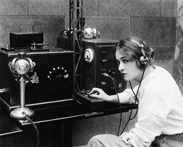 rádio portátil substitui telégrafo